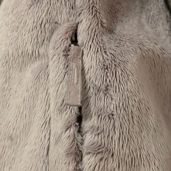 Zip-Up Fuzzy jacket - Picture 9 of 10